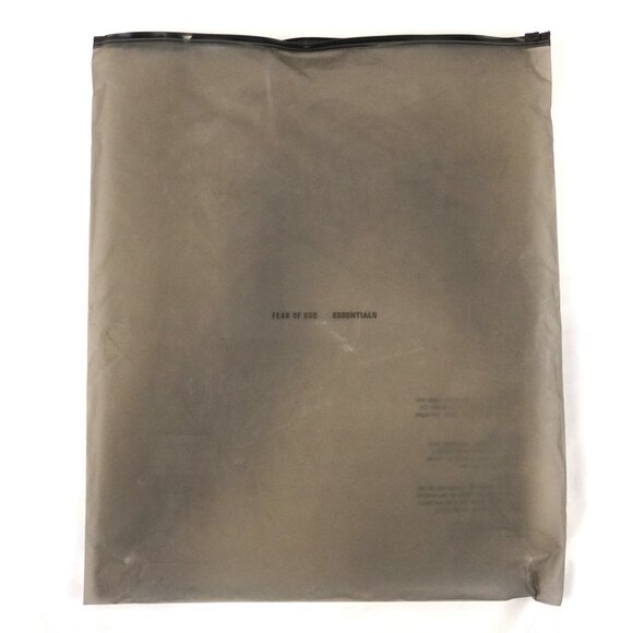 Fear of God ESSENTIALS Fleece Relaxed Sweatpants in Jet Black Size Medium (NWT) - Picture 13 of 13